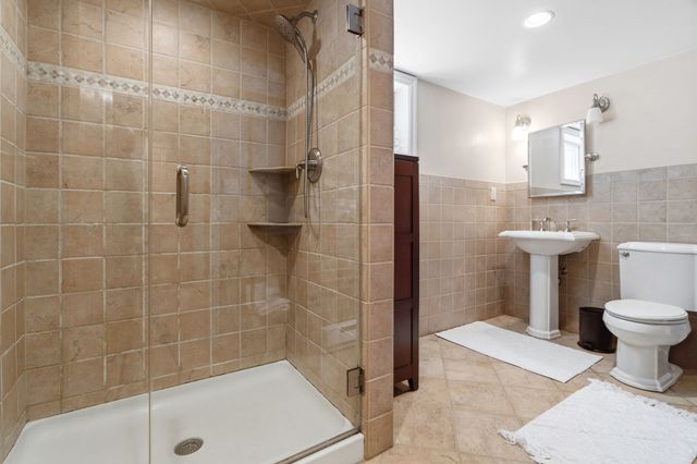 46 Slade St 46, Belmont, MA 02478