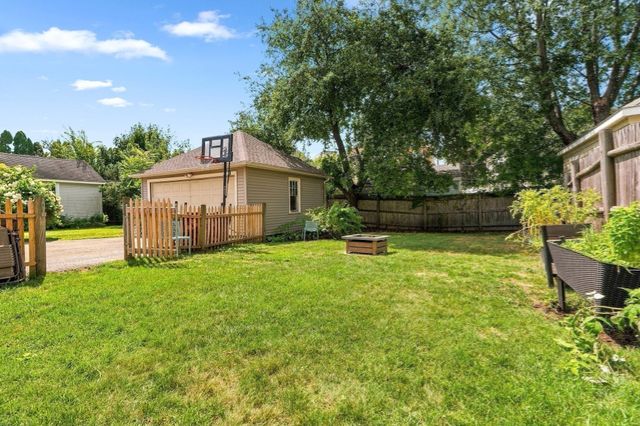 46 Slade St 46, Belmont, MA 02478