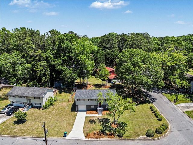 105 Buckhurst Way, Atlanta, GA 30349
