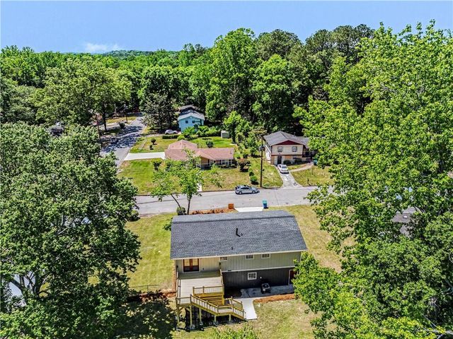 105 Buckhurst Way, Atlanta, GA 30349