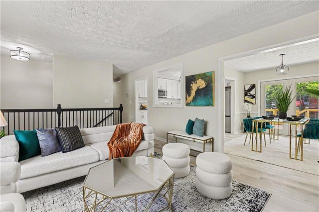 105 Buckhurst Way, Atlanta, GA 30349
