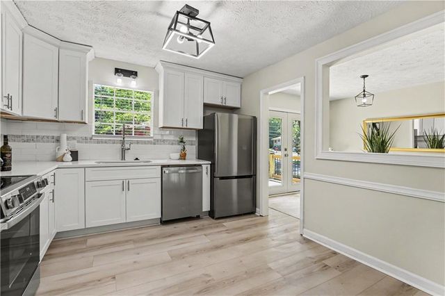 105 Buckhurst Way, Atlanta, GA 30349