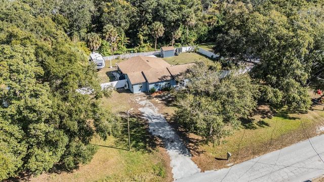 6907 W CREEK DRIVE, Tampa, FL 33615