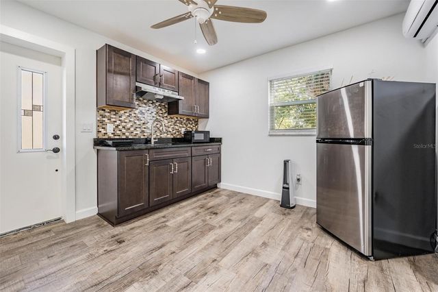 6907 W CREEK DRIVE, Tampa, FL 33615