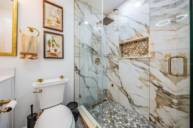 6907 W CREEK DRIVE, Tampa, FL 33615