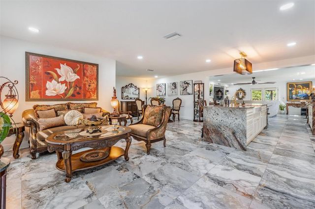 6907 W CREEK DRIVE, Tampa, FL 33615