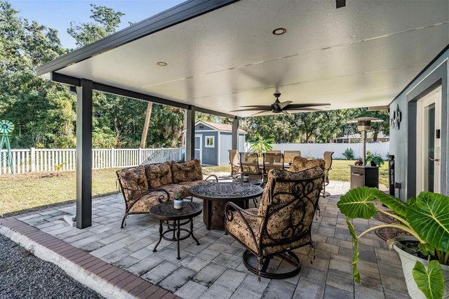 6907 W CREEK DRIVE, Tampa, FL 33615