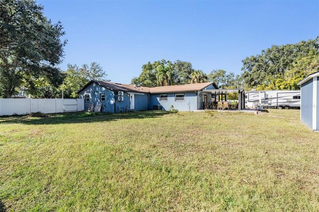 6907 W CREEK DRIVE, Tampa, FL 33615