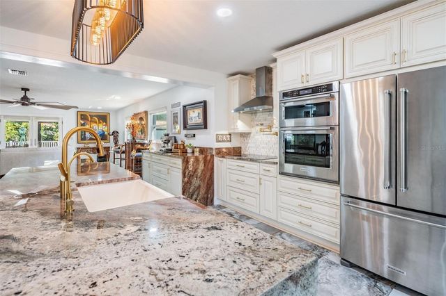 6907 W CREEK DRIVE, Tampa, FL 33615