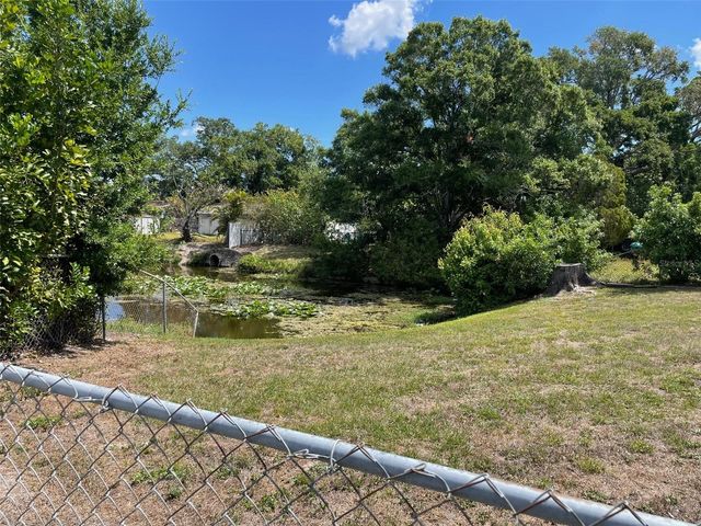 5833 MCKEE LAKE DRIVE N, St Petersburg, FL 33709