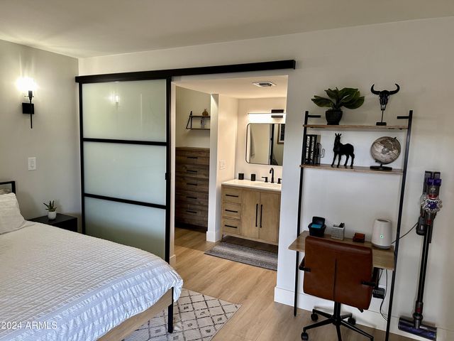 8649 E Royal Palm Road 121, Scottsdale, AZ 85258