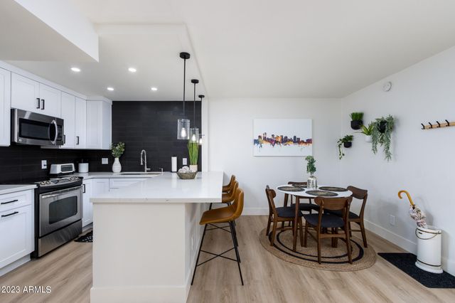 8649 E Royal Palm Road 121, Scottsdale, AZ 85258