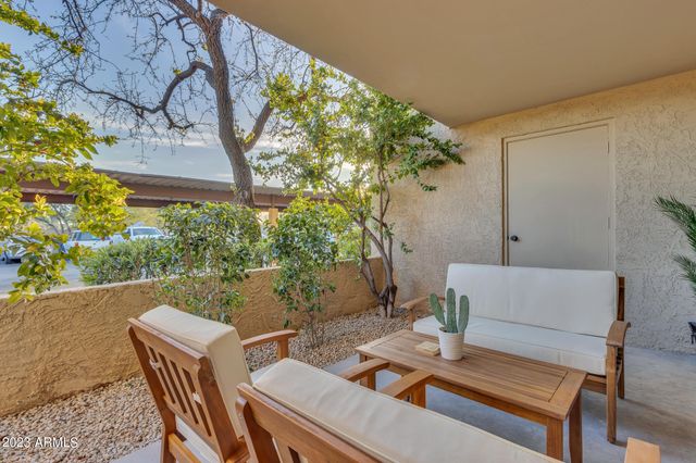 8649 E Royal Palm Road 121, Scottsdale, AZ 85258