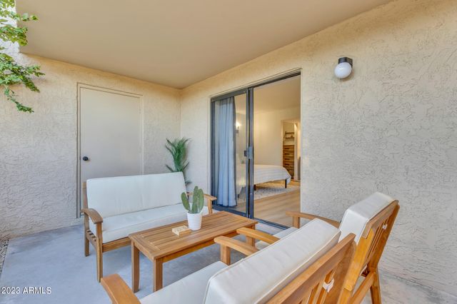 8649 E Royal Palm Road 121, Scottsdale, AZ 85258