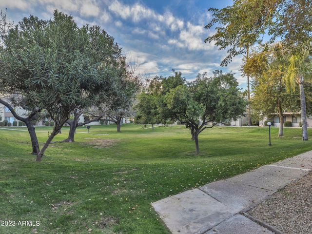 8649 E Royal Palm Road 121, Scottsdale, AZ 85258