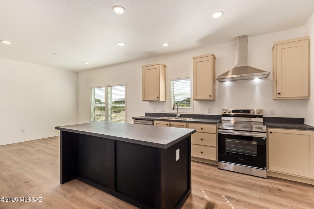 13219 N Derringer Road, Marana, AZ 85653