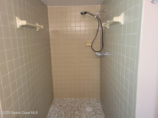 245 Harbour Drive E, Indian Harbour Beach, FL 32937