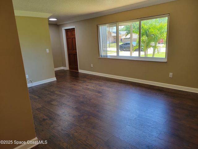 245 Harbour Drive E, Indian Harbour Beach, FL 32937