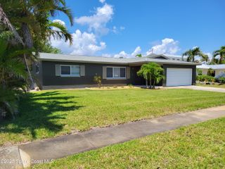 245 Harbour Drive E, Indian Harbour Beach, FL 32937