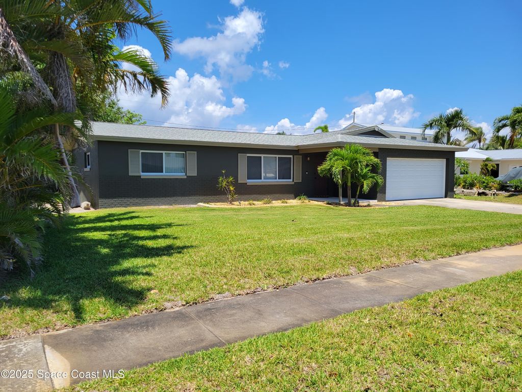 245 Harbour Drive E, Indian Harbour Beach, FL 32937