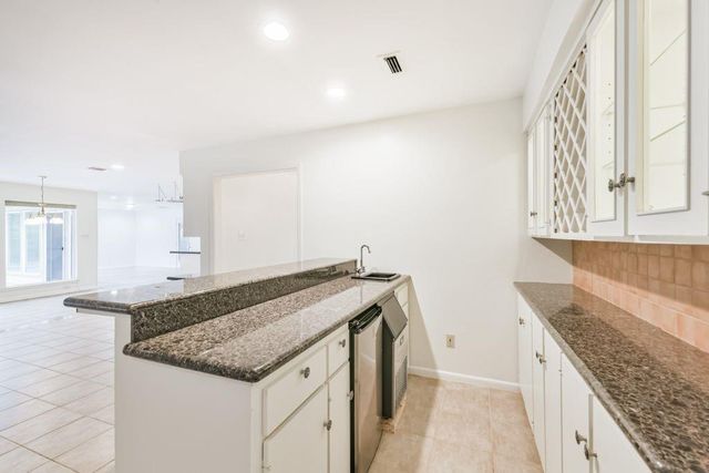 5502 Olympia Fields Lane, Houston, TX 77069