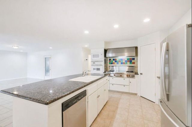 5502 Olympia Fields Lane, Houston, TX 77069