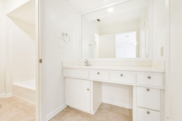 5502 Olympia Fields Lane, Houston, TX 77069