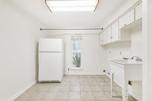 5502 Olympia Fields Lane, Houston, TX 77069