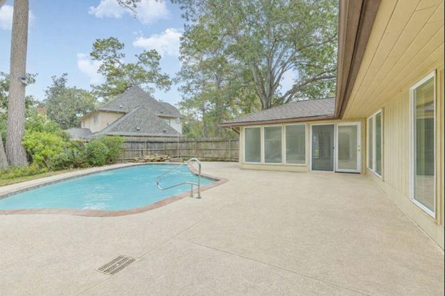 5502 Olympia Fields Lane, Houston, TX 77069