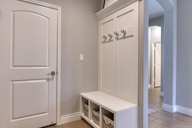 7610 Desperado Way, Boerne, TX 78015