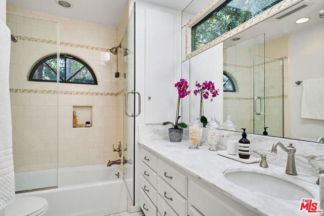 13041 Evanston Street, Los Angeles, CA 90049