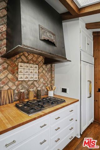 13041 Evanston Street, Los Angeles, CA 90049