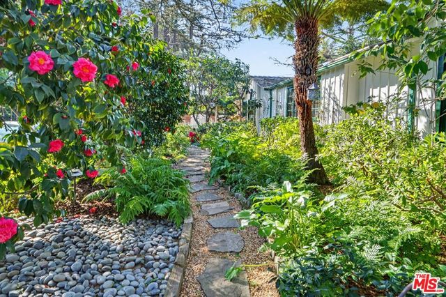 13041 Evanston Street, Los Angeles, CA 90049