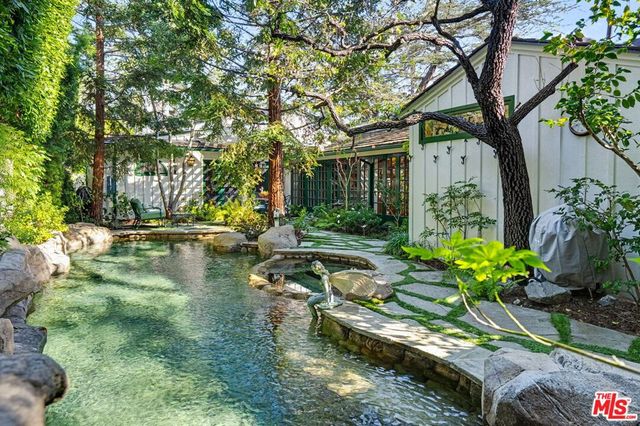 13041 Evanston Street, Los Angeles, CA 90049