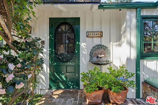 13041 Evanston Street, Los Angeles, CA 90049