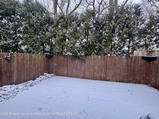 3824 Schlee Street, Lansing, MI 48910