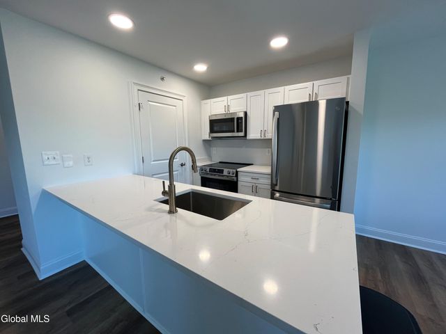60 Weibel Avenue 2GL203, Saratoga Springs, NY 12866