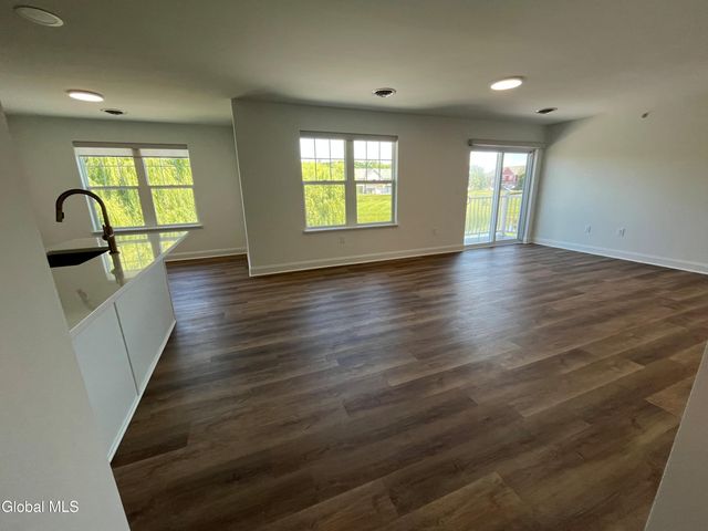 60 Weibel Avenue 2GL203, Saratoga Springs, NY 12866