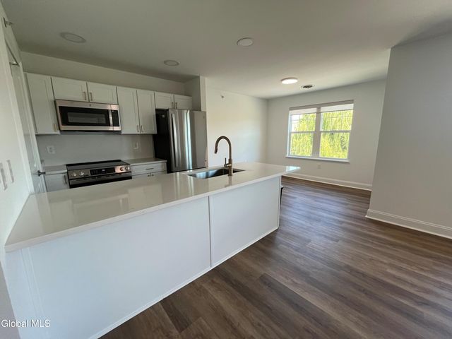 60 Weibel Avenue 2GL203, Saratoga Springs, NY 12866