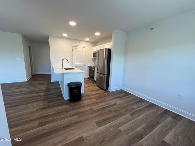 60 Weibel Avenue 2GL203, Saratoga Springs, NY 12866