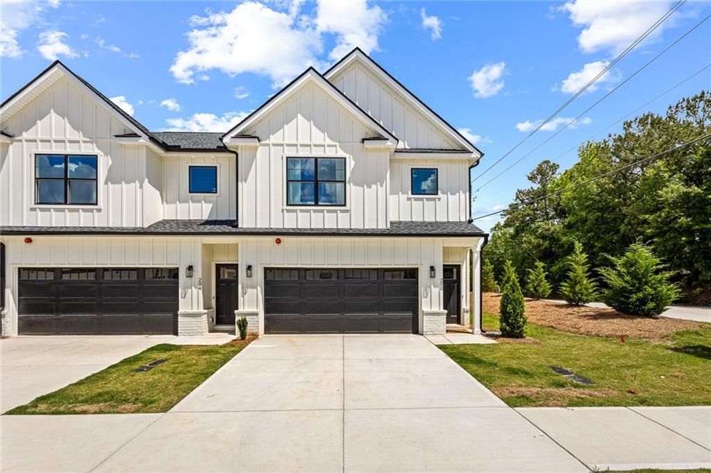 205 Starr Circle, Stockbridge, GA 30281