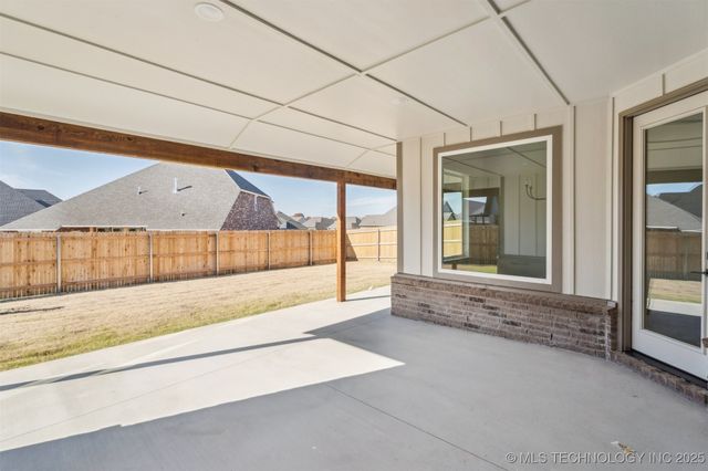 1416 N 72nd Street, Broken Arrow, OK 74014