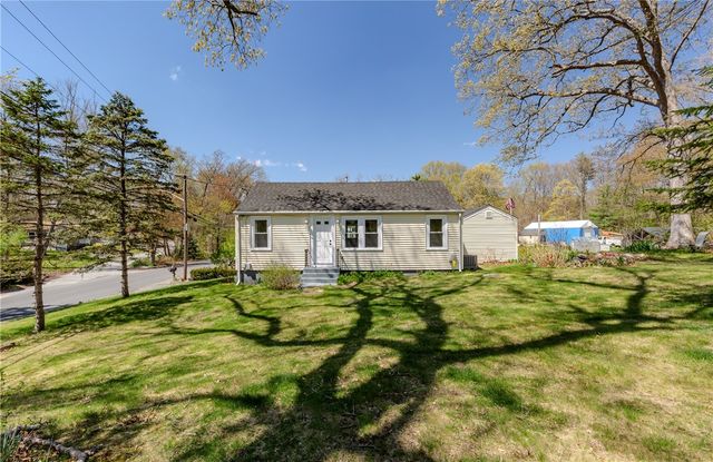 19 Leigh Road, Cumberland, RI 02864