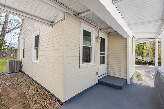 19 Leigh Road, Cumberland, RI 02864
