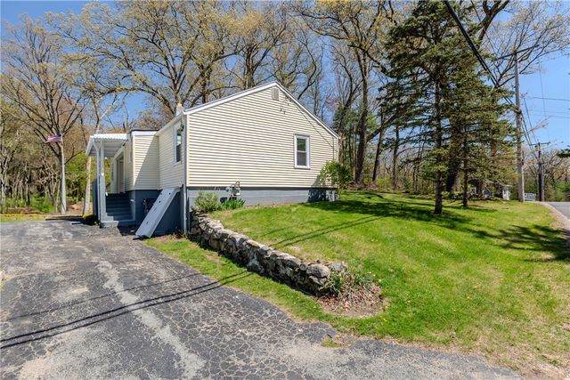 19 Leigh Road, Cumberland, RI 02864