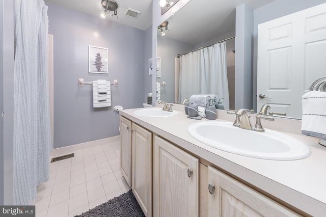 21 DOROTHY DR, Sewell, NJ 08080