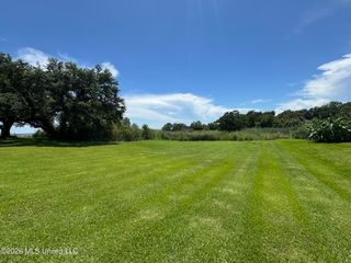 Ladnier Road, Gautier, MS 39553