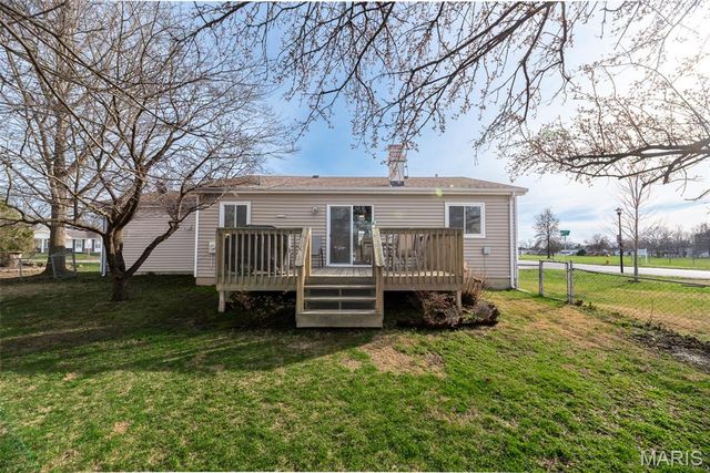 699 Fox Plains Drive, Florissant, MO 63034