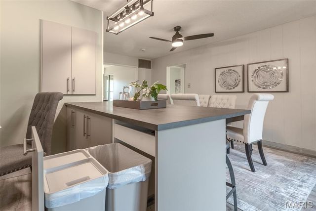 699 Fox Plains Drive, Florissant, MO 63034