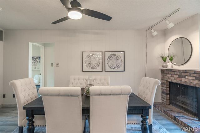 699 Fox Plains Drive, Florissant, MO 63034